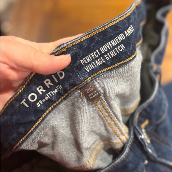 Torrid Blue Distressed Women's Jeans - Picture 2 of 3